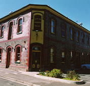 Earl of Leicester Hotel - New Castle Holiday
