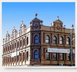 Parliament House NSW New Castle Holiday