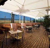 Kirra Beach Hotel - New Castle Holiday
