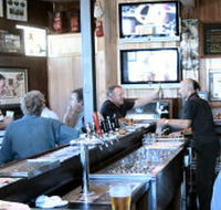 Railway Club Hotel - New Castle Holiday