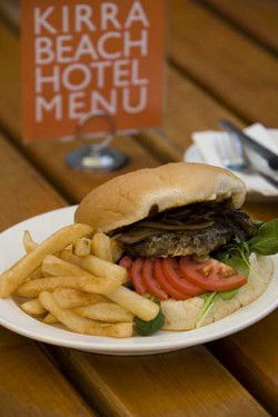 Kirra Beach Hotel - New Castle Holiday 3