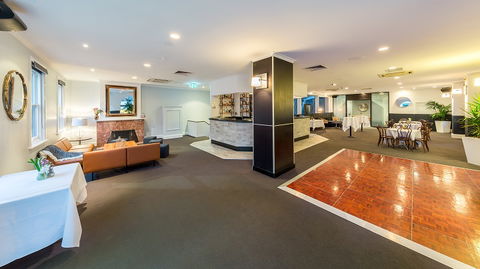 Metropolitan Hotel - New Castle Holiday 4