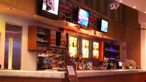 Ferry Road Tavern - New Castle Holiday 2