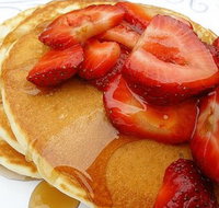 George's On Queen - New Castle Holiday