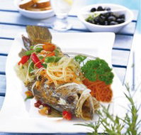 Siam Samrarn Thai Restaurant - New Castle Holiday