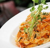 Toscanis Cafe Bar Restaurant - New Castle Holiday