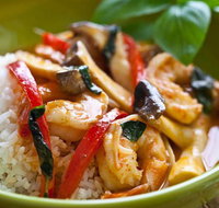 Gold Leaf Thai - New Castle Holiday