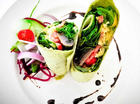 Sunset Bar & Grill - New Castle Holiday 1