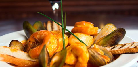 Amalfi Bistro & Wine Bar - New Castle Holiday 0