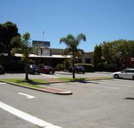 Wanneroo Villa Tavern - New Castle Holiday