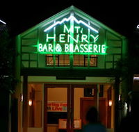 Mt Henry Tavern - New Castle Holiday