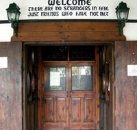 Hibiscus Tavern - New Castle Holiday