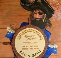 Schooners Bar  Grill - New Castle Holiday