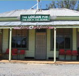 The Logan Pub - New Castle Holiday