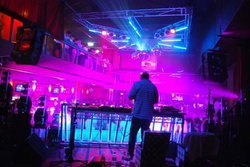 Amplifier Capitol - New Castle Holiday 1