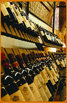 Steeds Club Grill & Bar - New Castle Holiday 3
