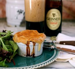 Paddy's Bar - New Castle Holiday 3