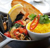 Bistro C Restaurant  Bar - New Castle Holiday