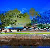 Hadleys Hotel - New Castle Holiday