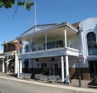 Mount Pleasant Hotel - New Castle Holiday