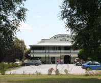 Retreat NSW New Castle Holiday