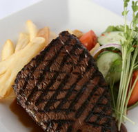 Commonwealth Hotel - New Castle Holiday