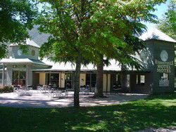 Harrietville VIC New Castle Holiday