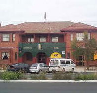 Commercial Hotel Hayfield - New Castle Holiday