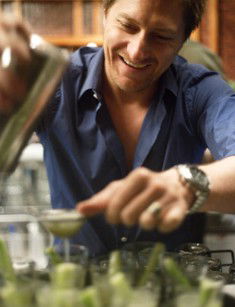 Luxe Bar - New Castle Holiday 0