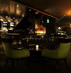 Trademark Hotel Lounge Bar And Piano Room - New Castle Holiday 0