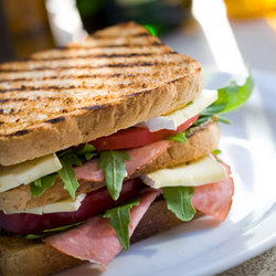 Rifle Club Hotel - New Castle Holiday 2