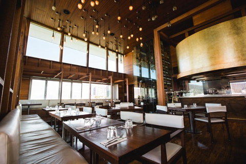 Salt House - New Castle Holiday 3