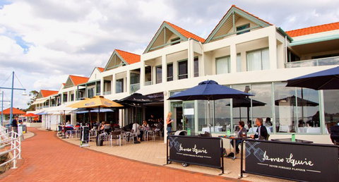 Emmas On The Boardwalk - New Castle Holiday 3