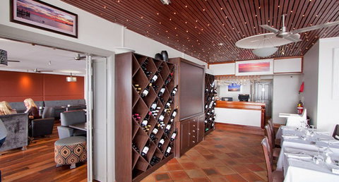 Emmas On The Boardwalk - New Castle Holiday 4