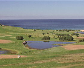 Gerringong Golf Club - New Castle Holiday 0