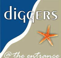 diggers  the entrance - New Castle Holiday