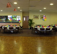 Oaks Golf  Country Club - New Castle Holiday