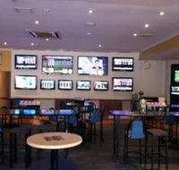 Tacking Point Tavern - New Castle Holiday