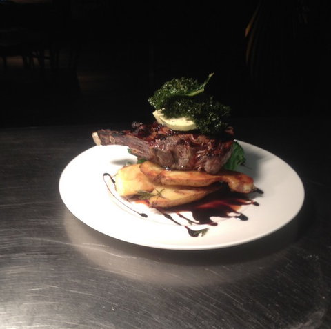 Lord Roberts Hotel - New Castle Holiday 8