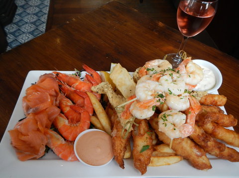 Lord Roberts Hotel - New Castle Holiday 9