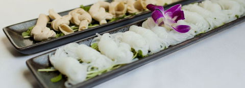 I Pot Restaurant - New Castle Holiday 0