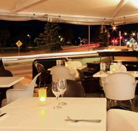Cafe Fresh Lounge Bar  Shinsen Restaurant - New Castle Holiday