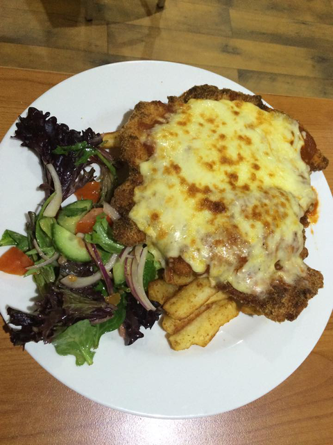 Coomera Waters Tavern - New Castle Holiday 1