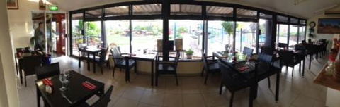 Devils Marbles Hotel–Wauchope - New Castle Holiday 1