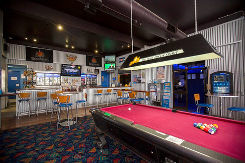 Lionleigh Tavern - New Castle Holiday 3