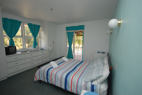 Riverview Hotel - New Castle Holiday 1