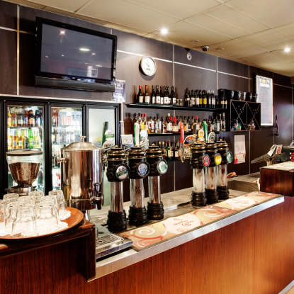 Upper Ross Hotel - New Castle Holiday 5