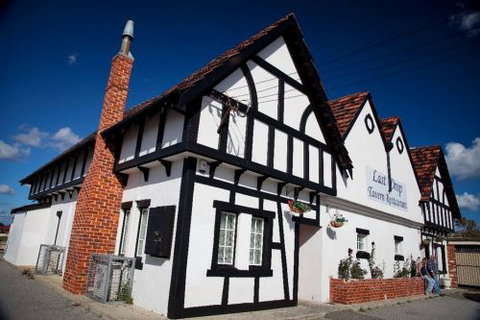 Last Drop Tavern Warnbro - New Castle Holiday 0