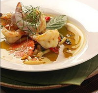 S  I Thai - New Castle Holiday