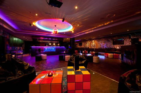 Digress Cocktail Bar - New Castle Holiday 1